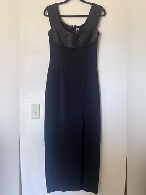 Vintage TADASHI Elegant Black Sleeveless Maxi Dress with Textured Yoke